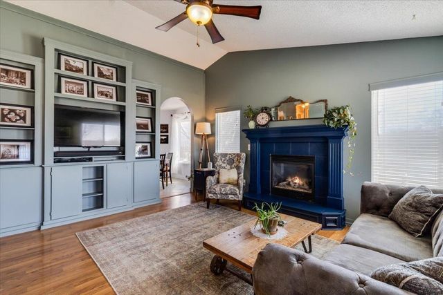 1220 N Timberleaf, Derby, KS 67037