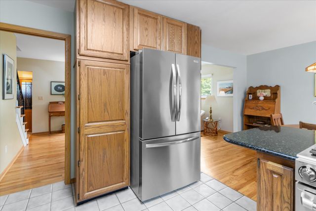 3225 Lockridge Drive, Ann Arbor, MI 48108