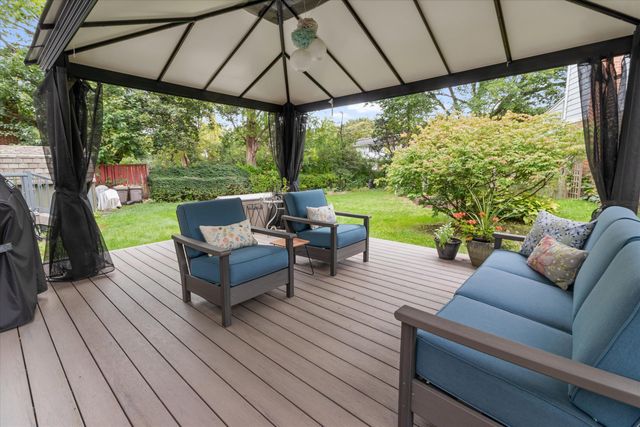 3225 Lockridge Drive, Ann Arbor, MI 48108