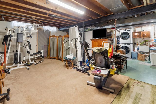 3225 Lockridge Drive, Ann Arbor, MI 48108