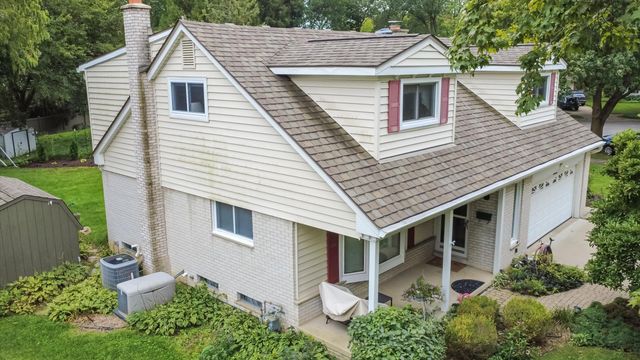 3225 Lockridge Drive, Ann Arbor, MI 48108