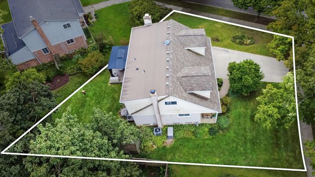 3225 Lockridge Drive, Ann Arbor, MI 48108