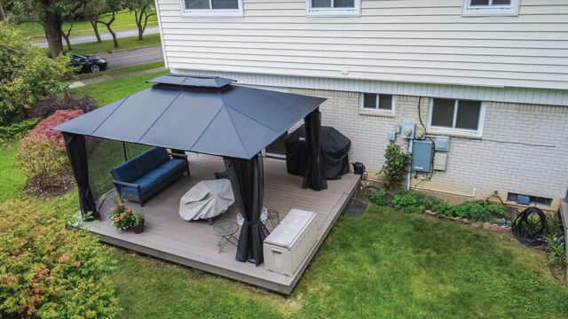 3225 Lockridge Drive, Ann Arbor, MI 48108
