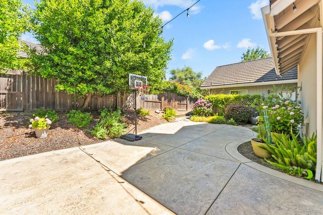 7143 Cedar Oaks Dr, Granite Bay, CA 95746