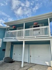 2955 Santa Fe St B, Corpus Christi, TX 78404