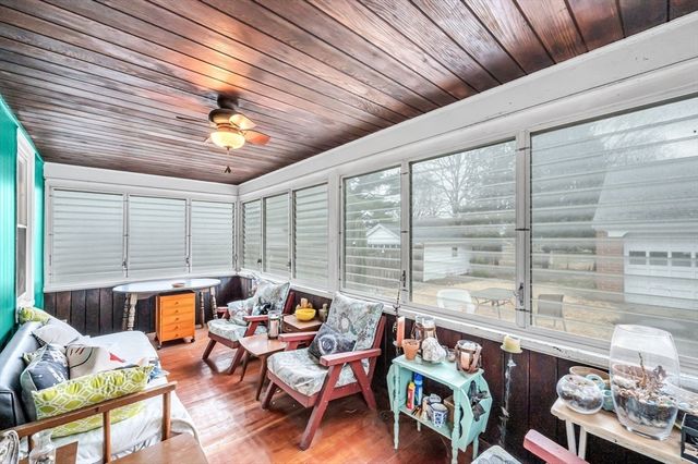 35 Dresser Ave, Chicopee, MA 01013