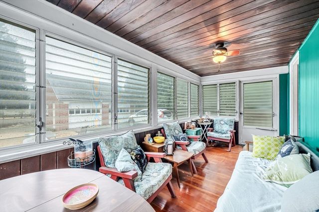 35 Dresser Ave, Chicopee, MA 01013