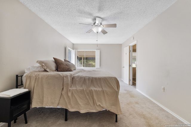 5802 kissing oak, San Antonio, TX 78247