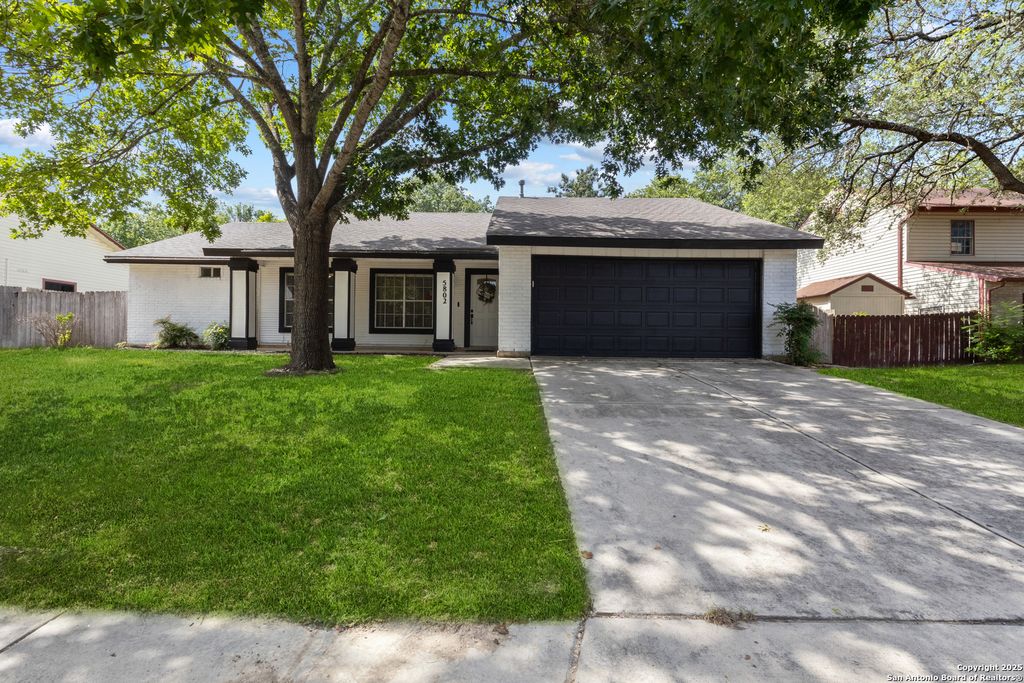 5802 kissing oak, San Antonio, TX 78247