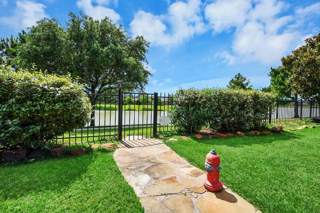 8519 E Windhaven Terrace Trail, Cypress, TX 77433