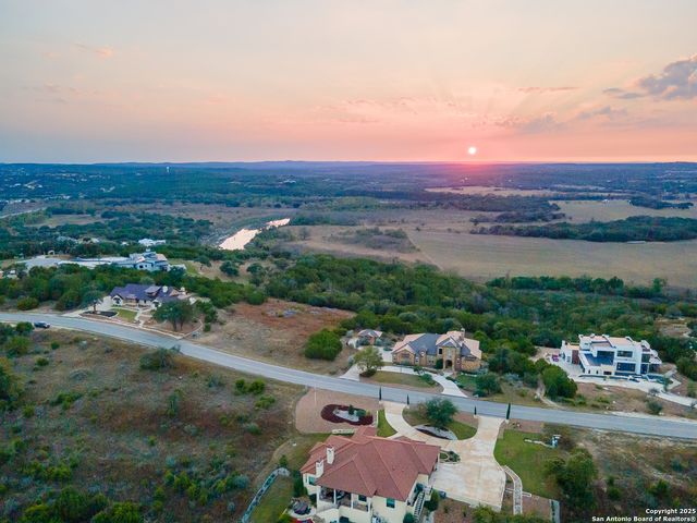 972 MYSTIC PKWY, Spring Branch, TX 78070