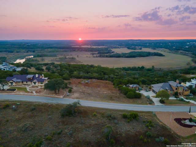 972 MYSTIC PKWY, Spring Branch, TX 78070