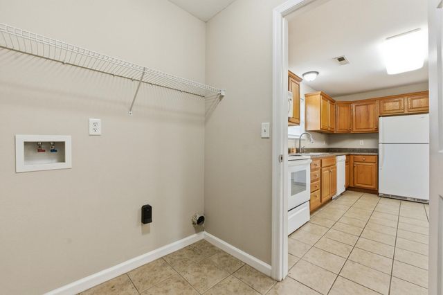 302 Cedar Creek Drive, Rossville, GA 30741