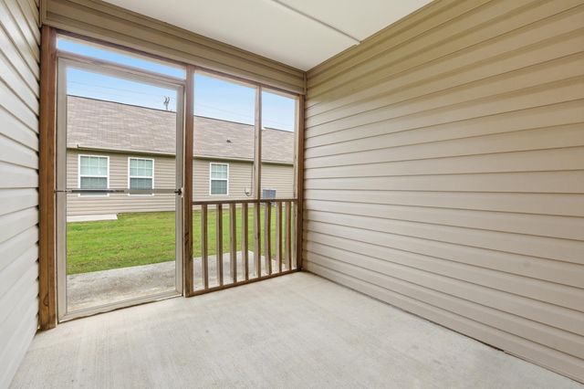 302 Cedar Creek Drive, Rossville, GA 30741
