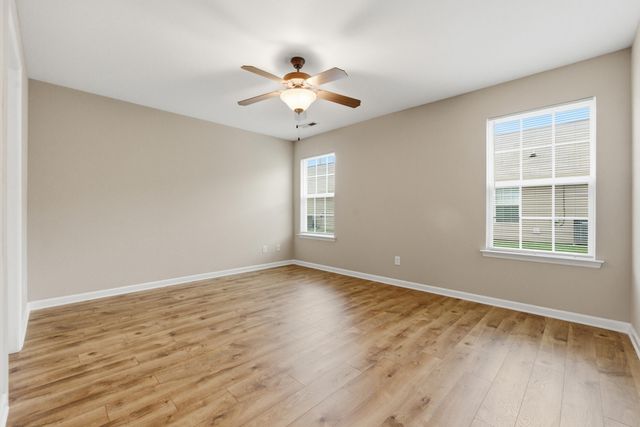 302 Cedar Creek Drive, Rossville, GA 30741