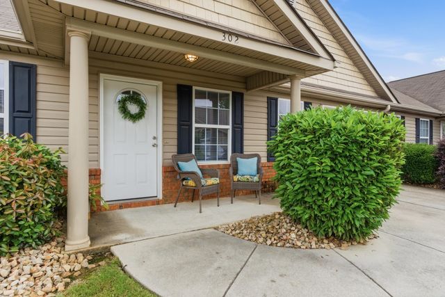 302 Cedar Creek Drive, Rossville, GA 30741