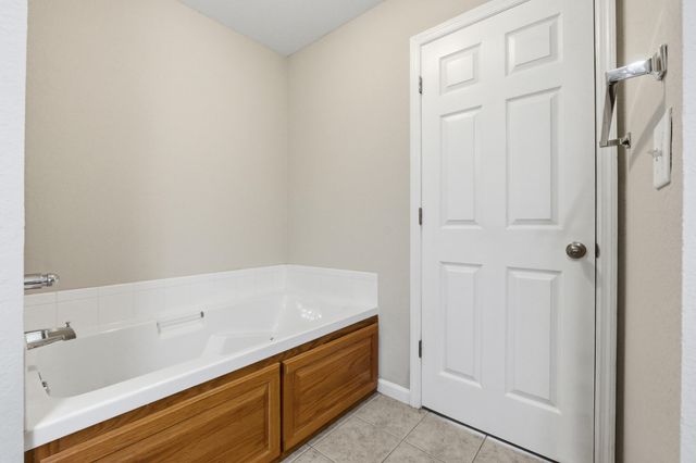 302 Cedar Creek Drive, Rossville, GA 30741