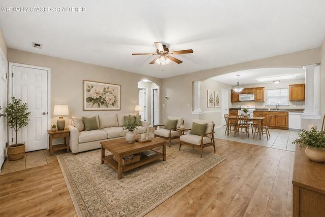 302 Cedar Creek Drive, Rossville, GA 30741
