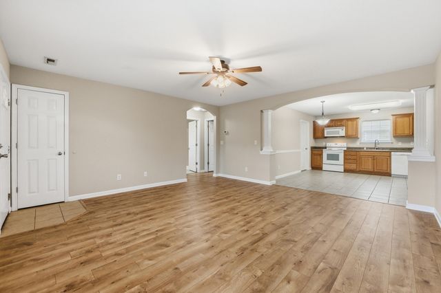 302 Cedar Creek Drive, Rossville, GA 30741
