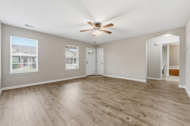302 Cedar Creek Drive, Rossville, GA 30741