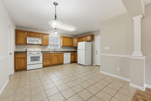 302 Cedar Creek Drive, Rossville, GA 30741
