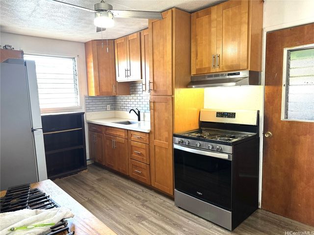 1918 Hanu Lane A, Honolulu, HI 96819