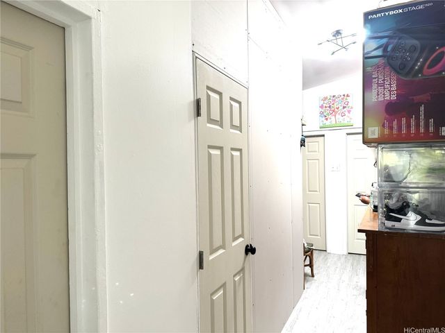 1918 Hanu Lane A, Honolulu, HI 96819