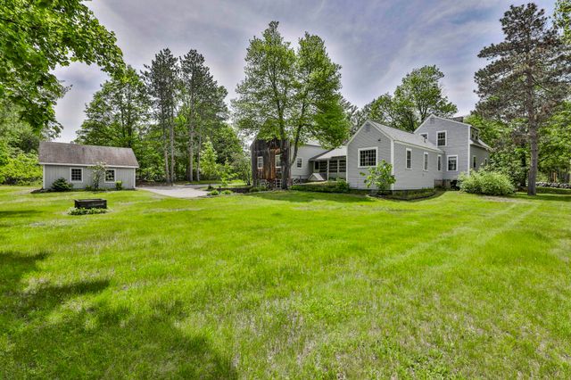 42 Main Street, Brookline, NH 03033