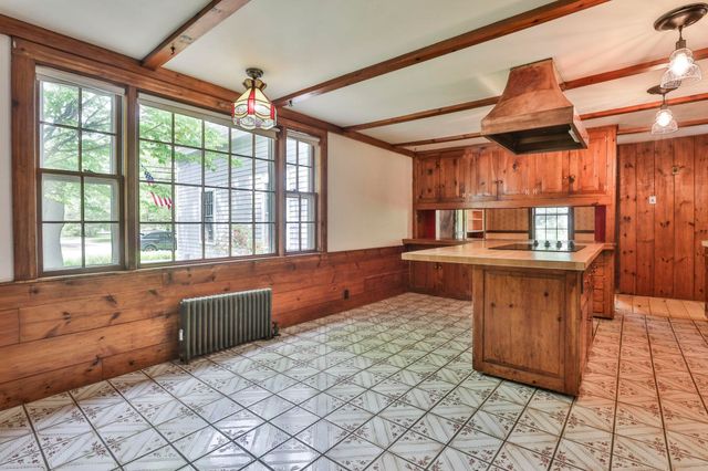 42 Main Street, Brookline, NH 03033