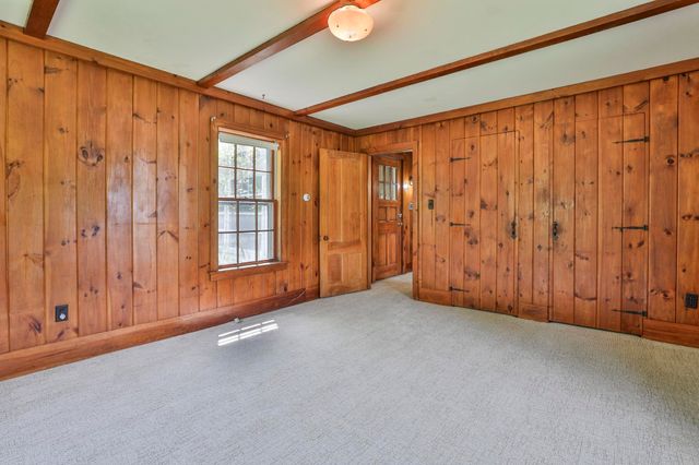 42 Main Street, Brookline, NH 03033