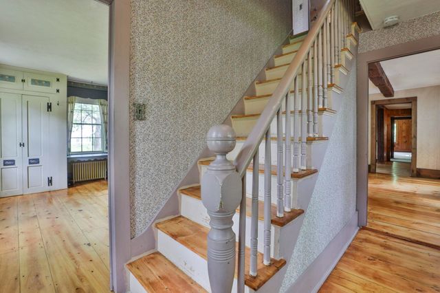 42 Main Street, Brookline, NH 03033