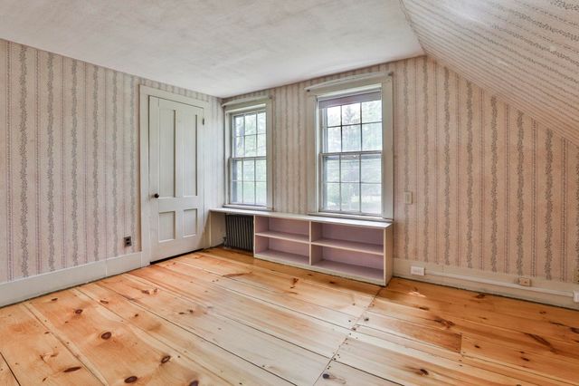 42 Main Street, Brookline, NH 03033