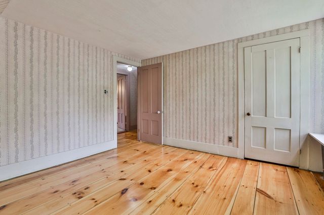 42 Main Street, Brookline, NH 03033
