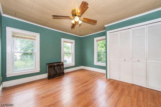 10 Passaic Ave, Ogdensburg Boro, NJ 07439