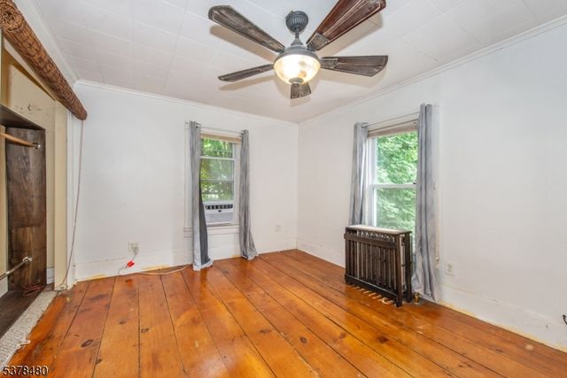 10 Passaic Ave, Ogdensburg Boro, NJ 07439