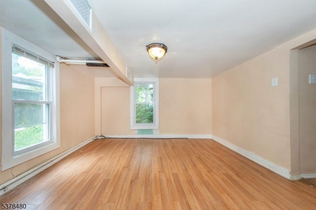 10 Passaic Ave, Ogdensburg Boro, NJ 07439