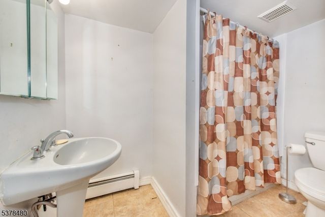 10 Passaic Ave, Ogdensburg Boro, NJ 07439