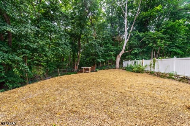 10 Passaic Ave, Ogdensburg Boro, NJ 07439