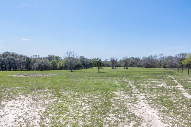 4340 S US Hwy 77, Schulenburg, TX 78956