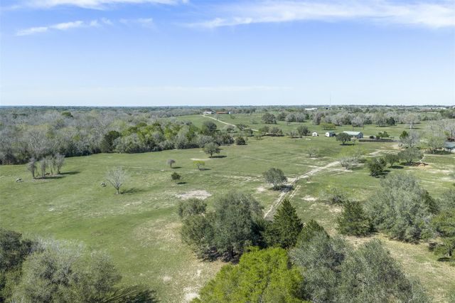 4340 S US Hwy 77, Schulenburg, TX 78956