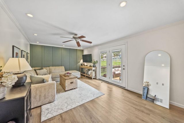 154 Helmbright Court, Columbus, OH 43230