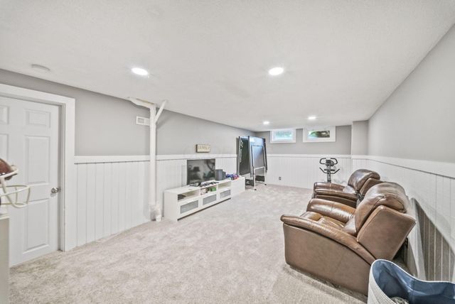 154 Helmbright Court, Columbus, OH 43230