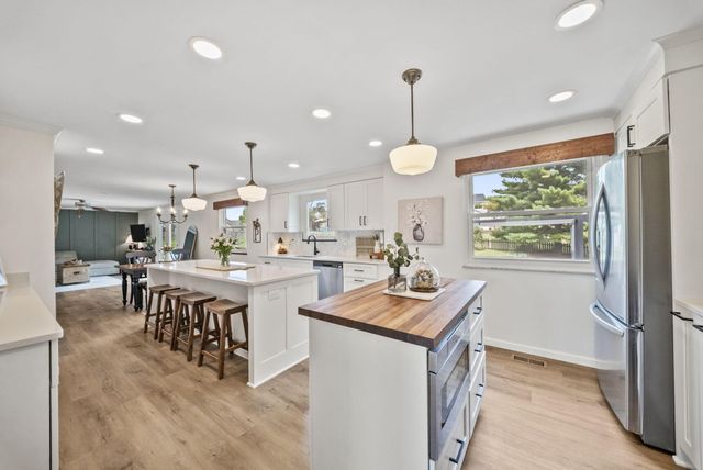 154 Helmbright Court, Columbus, OH 43230