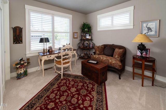 2533 NW Pine Terrace Drive, Bend, OR 97703