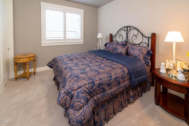 2533 NW Pine Terrace Drive, Bend, OR 97703