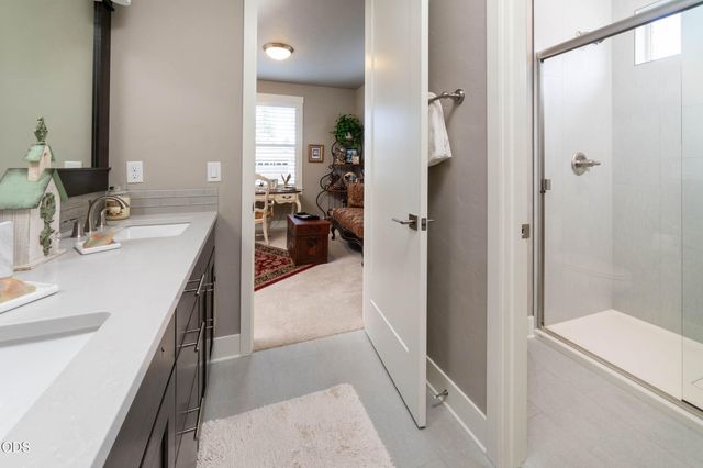 2533 NW Pine Terrace Drive, Bend, OR 97703