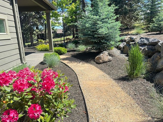 2533 NW Pine Terrace Drive, Bend, OR 97703