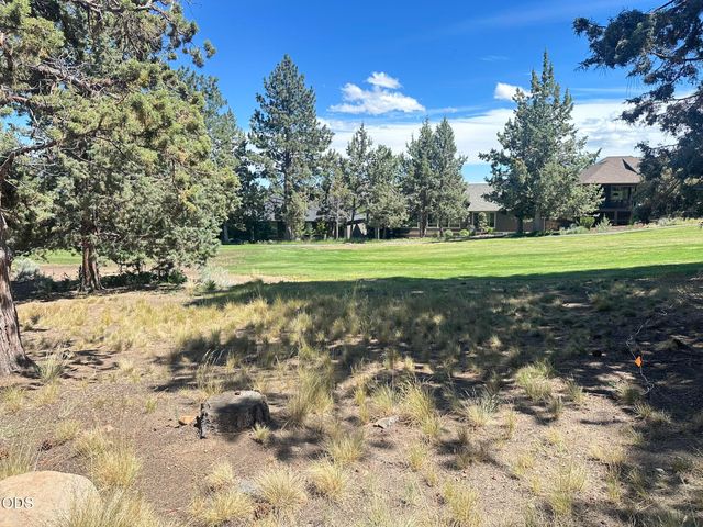 2533 NW Pine Terrace Drive, Bend, OR 97703