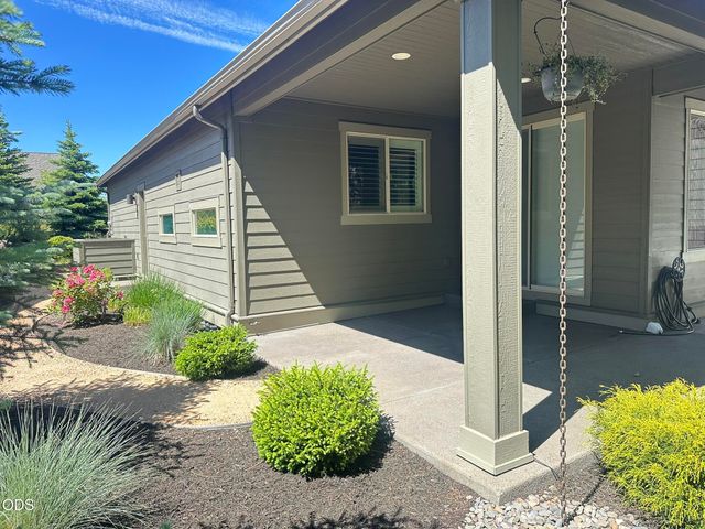2533 NW Pine Terrace Drive, Bend, OR 97703