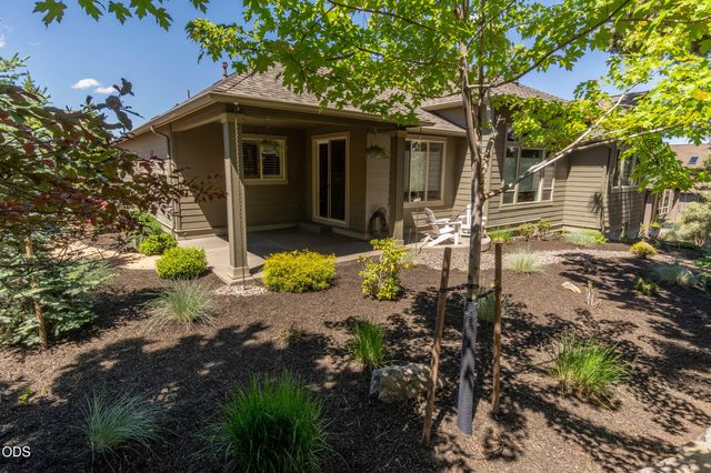 2533 NW Pine Terrace Drive, Bend, OR 97703